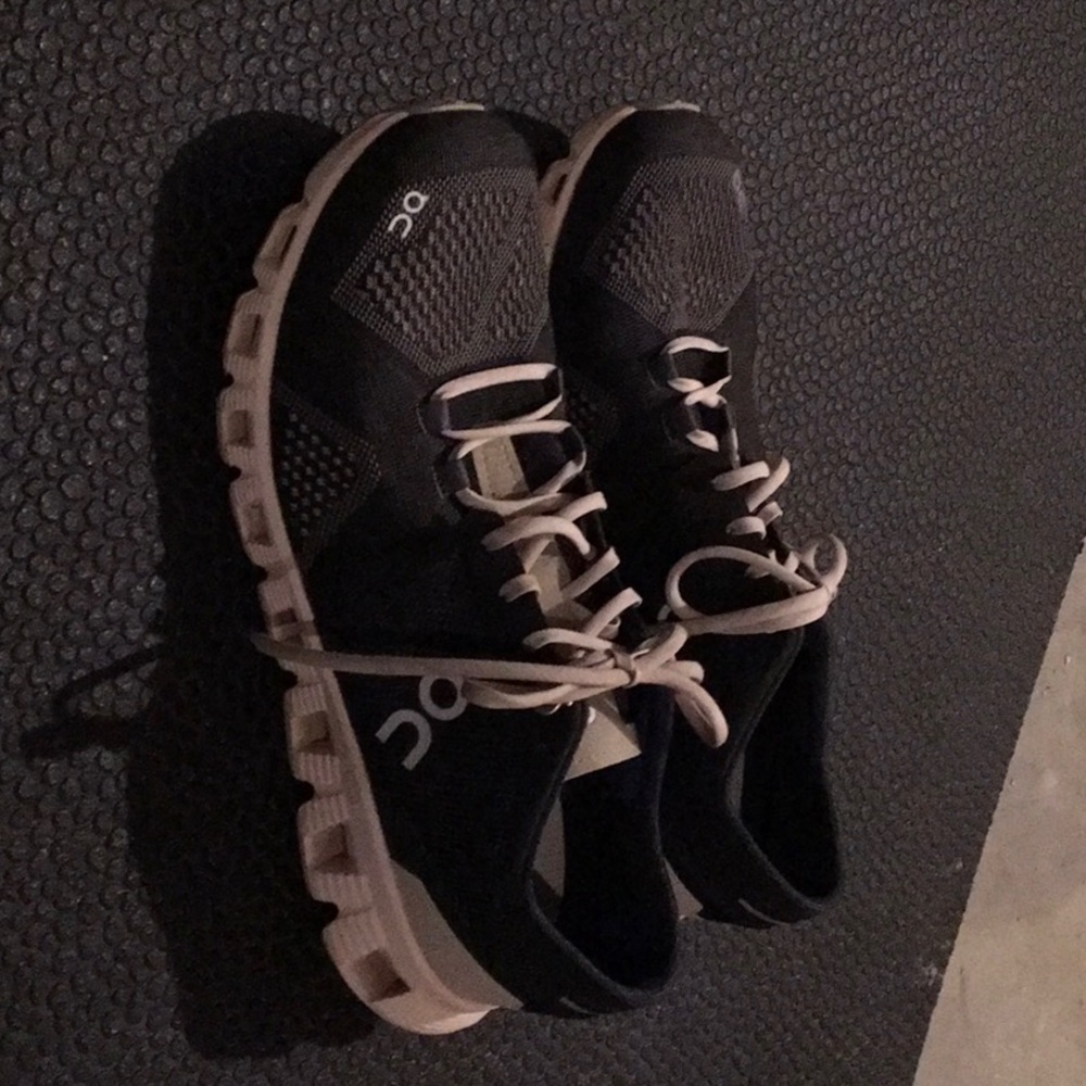 ON Running Black Sneakers
